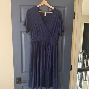 Chic Blue Midi Dress with Timeless Appeal